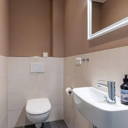 Semi-detached House In Ideal For Families *