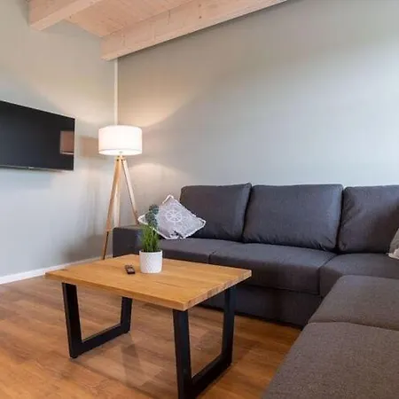 Semi-detached House In Ideal For Families Feriehus Karolinenkoog