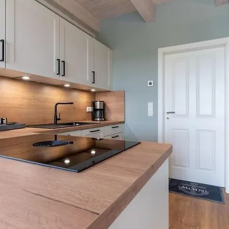 Semi-detached House In Ideal For Families Feriehus