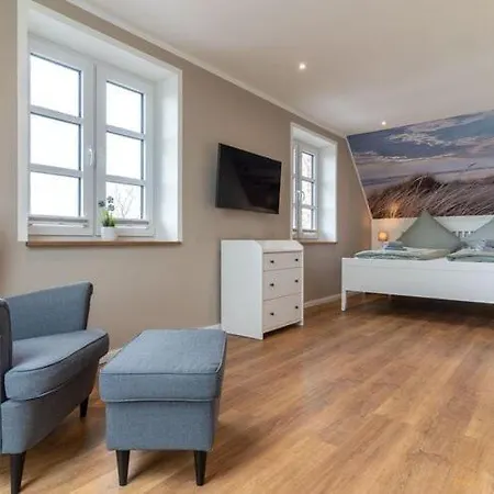 Semi-detached House In Ideal For Families